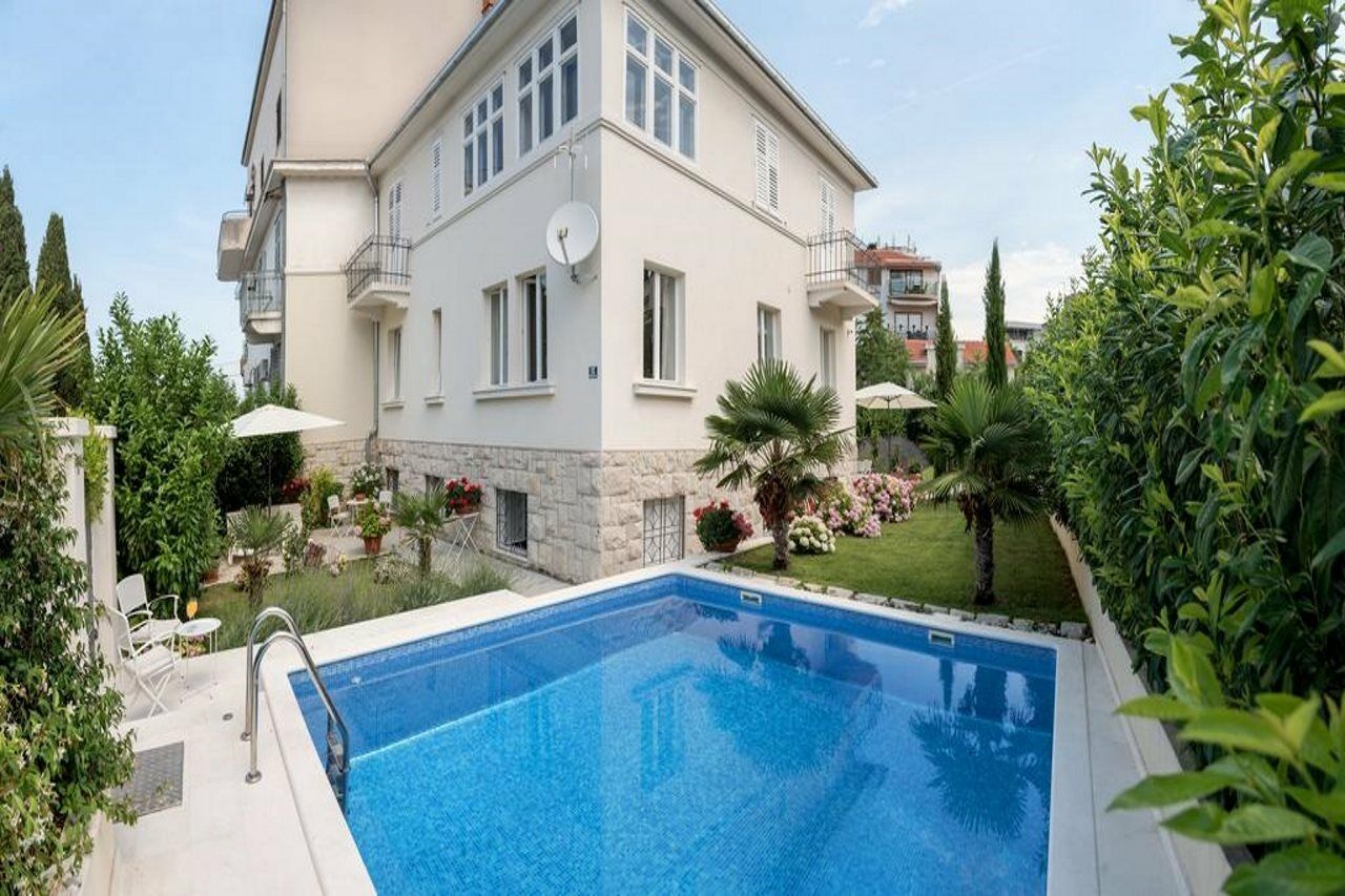 Apartments Jagoda Split Exterior photo
